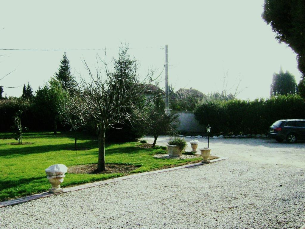 Gite La Gourmandine Saint-Andiol Exterior photo